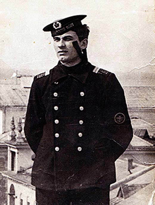 Александр Серов во время службы на флоте