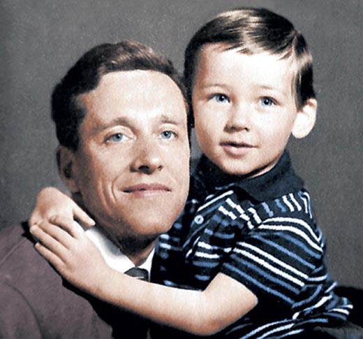 Алексей Весёлкин в детстве с отцом