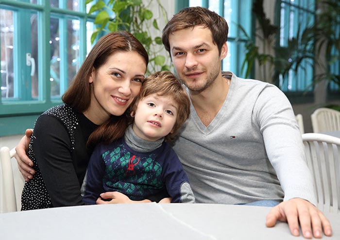 Анна Носатова и Михаил Гаврилов с сыном