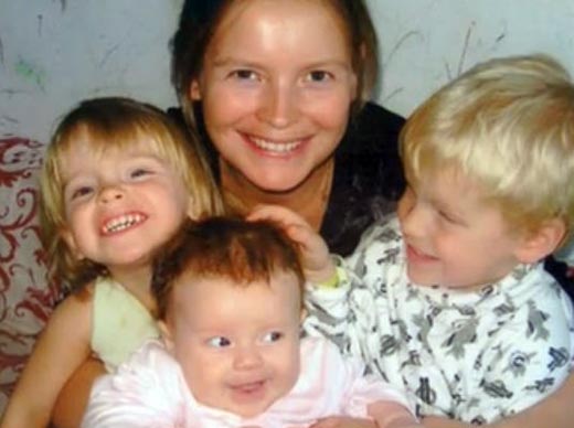 Анна Табанина с детьми