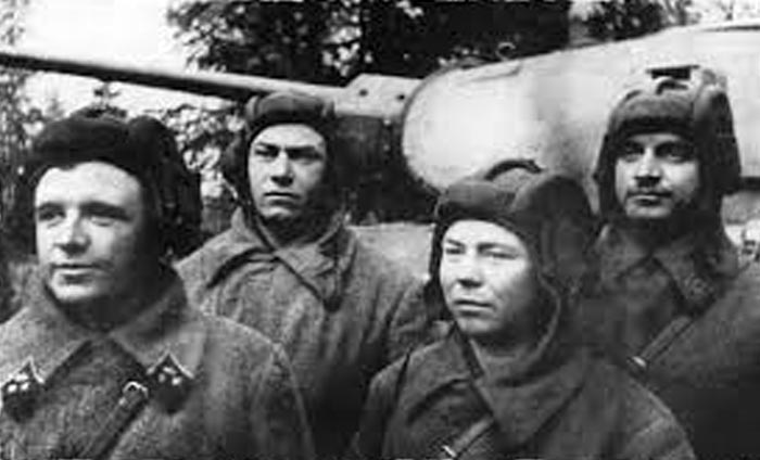 Дмитрий Лавриненко со своим экипажем