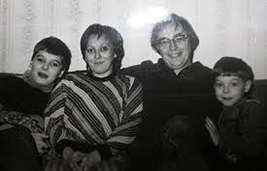 Филипп Марцевич в детстве с родителями и братом