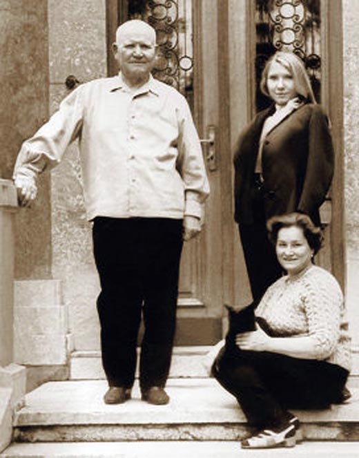 Иван Конев с женой Антониной и дочерью Наталией