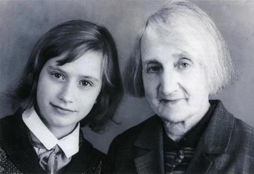 Анастасия Цветаева и внучка Ольга Трухачева