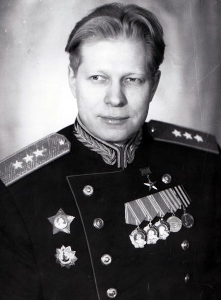 Дмитрий Федорович Устинов
