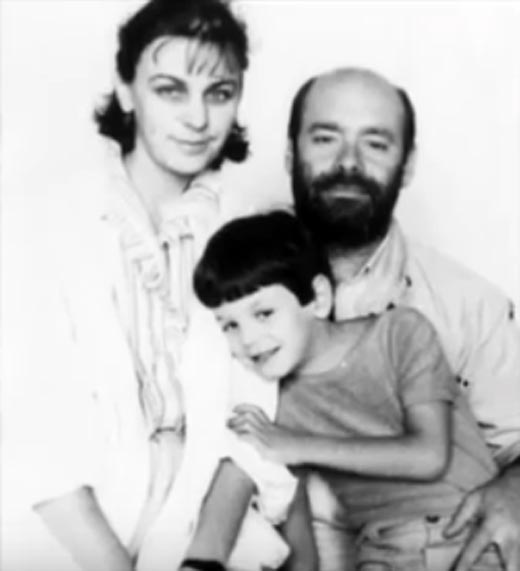 Марина Поляк и Михаил Швыдкой с сыном