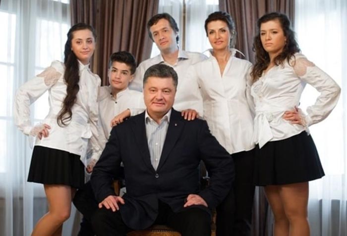 Петр Порошенко с женой и детьми