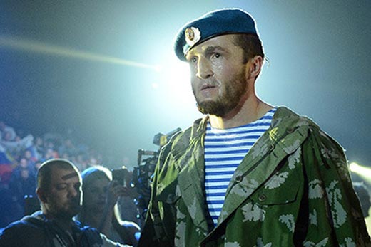 Денис Лебедев в форме десантника