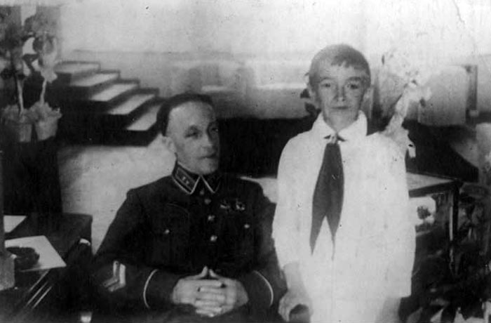 Дмитрий Карбышев - биография, новости, личная жизнь, фото, видео ...
