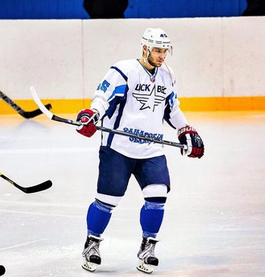Валерий Попович на льду