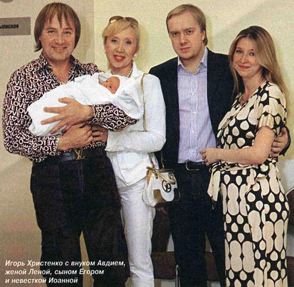 Игорь Христенко с семьей