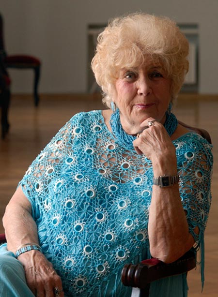 актриса Клара Тузова