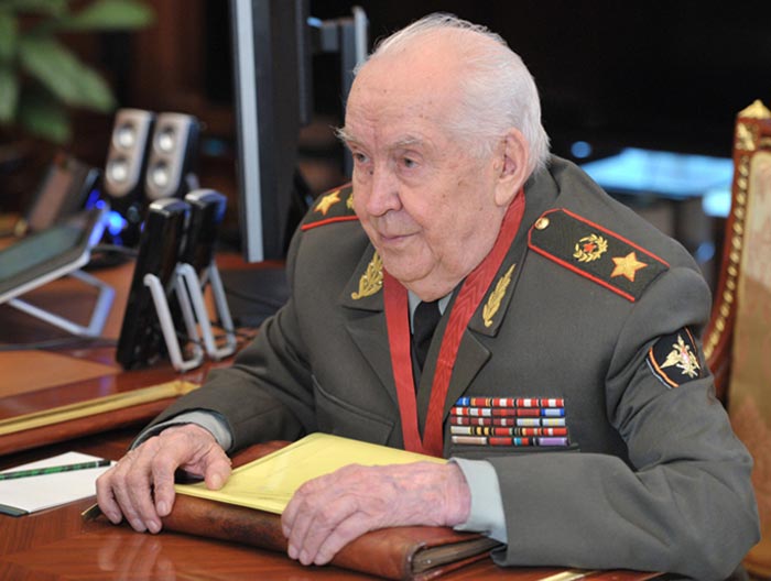 генерал армии Махмут Гареев