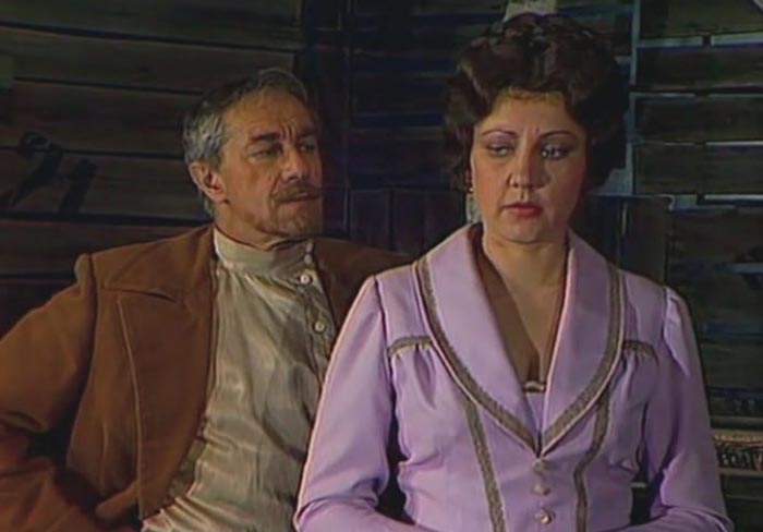 Наталья Радолицкая в фильме-спектакле Зыковы