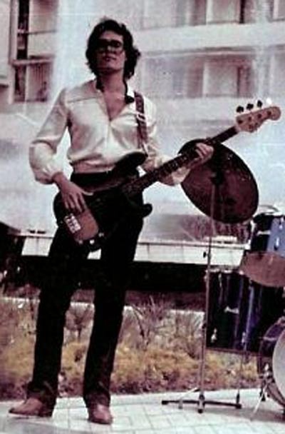 музыкант Александр Шабин