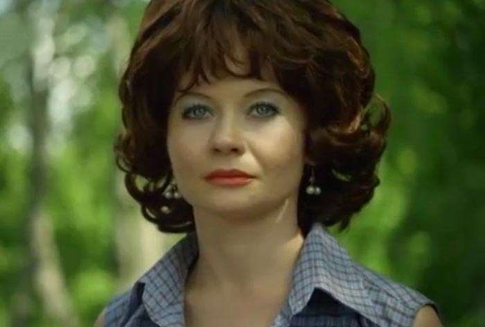 Алиса Олейник в сериале Охота на певицу