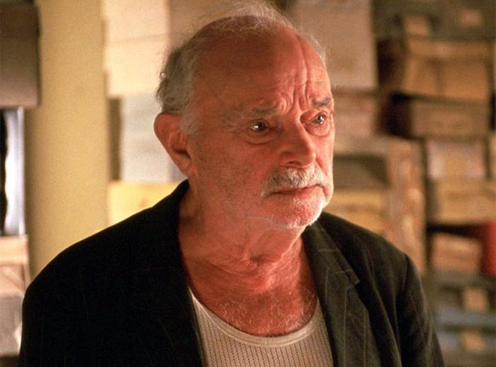 Борис Лёскин в фильме Свет вокруг