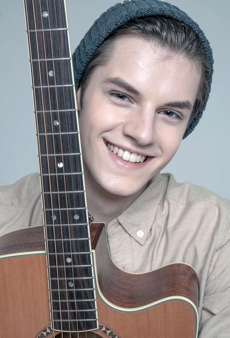 певец Дан Розин