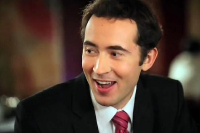 Дмитрий Оленцов в сериале До смерти красива