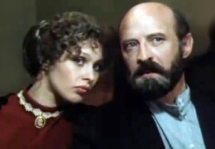 Елена Кривда в фильме Не имеющий чина