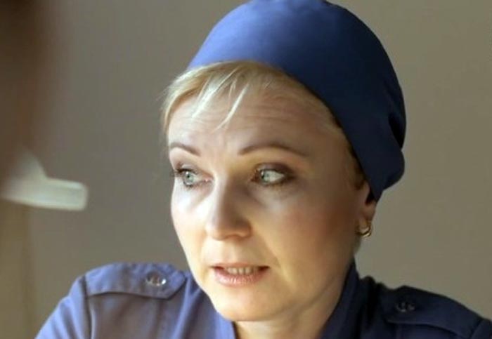 Елена Яблочная в сериале Ветер в лицо