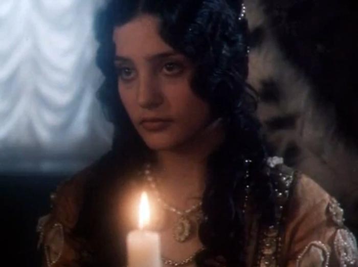 Елена Яралова в фильме Вход в лабиринт