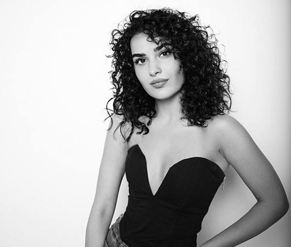 певица Эленэ Нинидзе