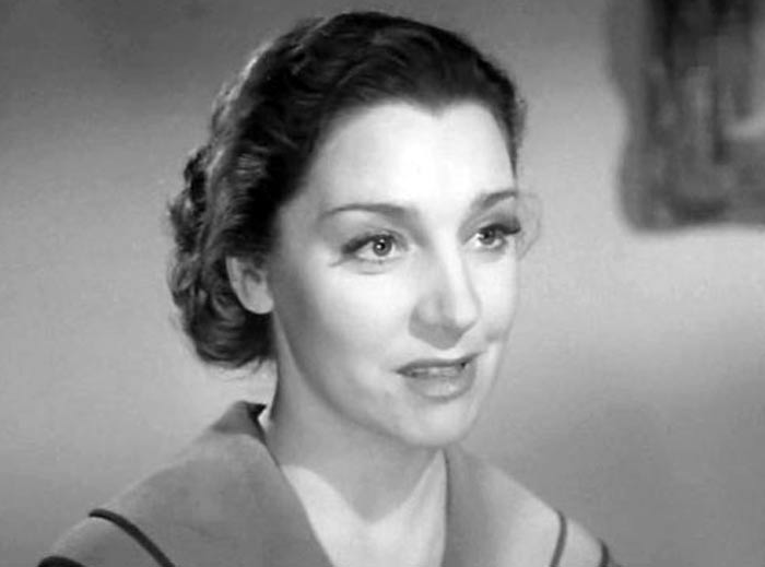 Евгения Козырева в фильме Обыкновенный человек