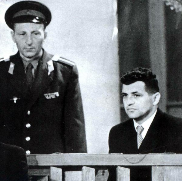 Фрэнсис Гэри Пауэрс во время суда