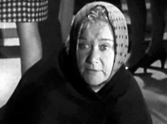 Галина Костырева в фильме Шторм