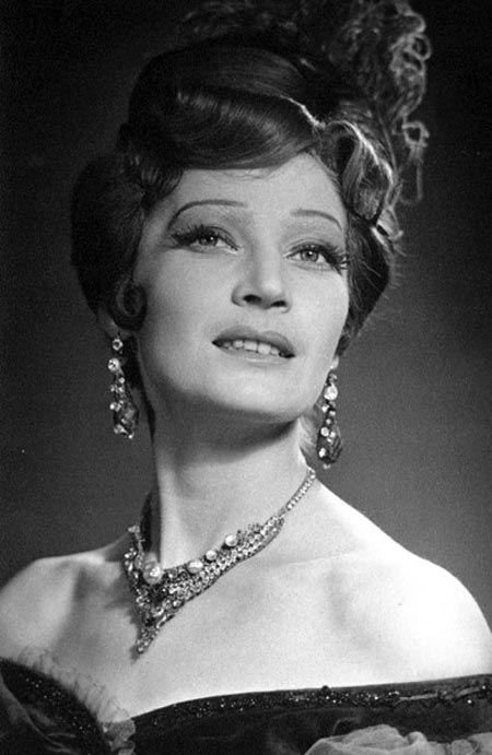 Галина Микшун в молодости