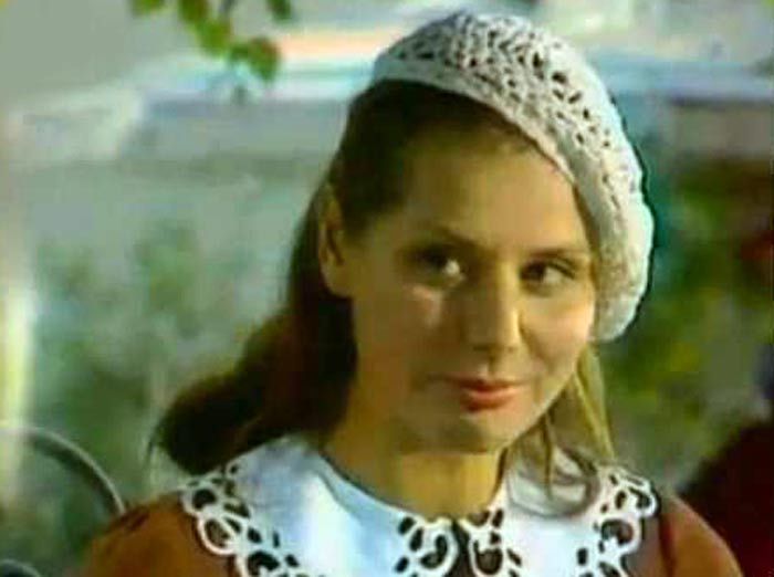 Ина Карташова в фильме Рай красного дерева