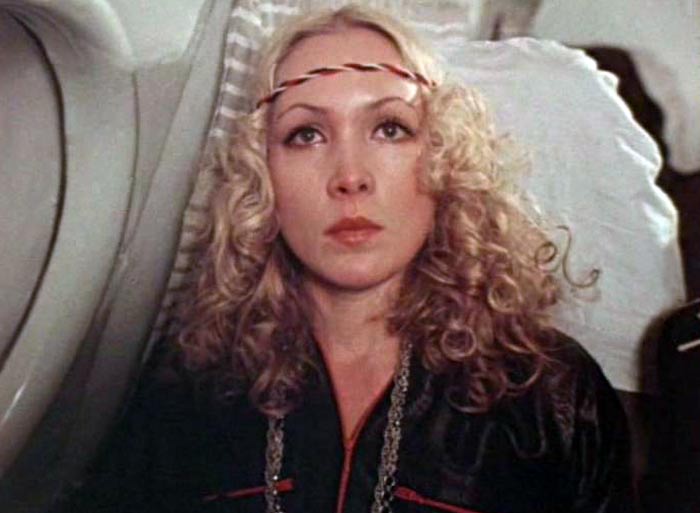 Марианна Катаева в фильме Размах крыльев