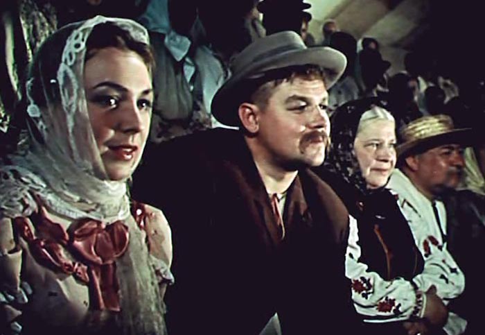 Майя Казакова в фильме Борец и клоун