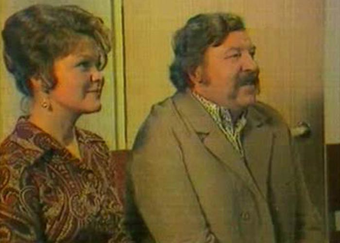 Надежда Корункова в фильме-спектакле В одном микрорайоне