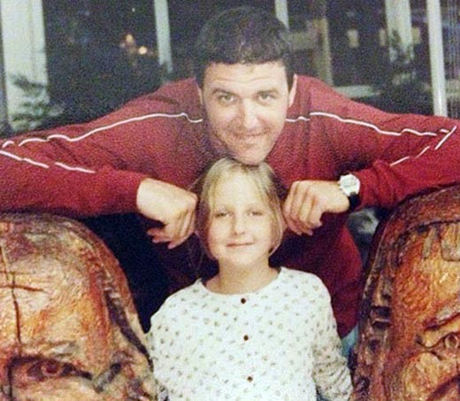Полина Виторган в детстве с отцом