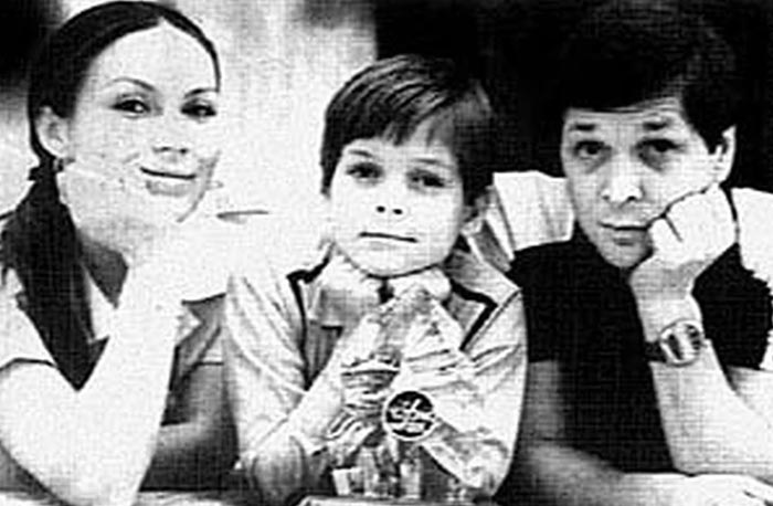 Александр Мальцев с женой и сыном