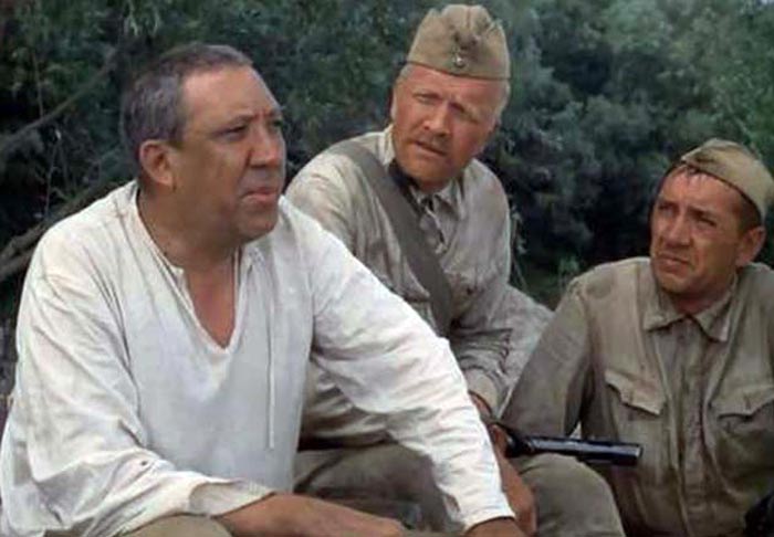 Виталий Леонов в фильме Они сражались за Родину