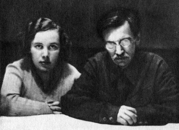 Вячеслав Менжинский и жена Алла Адова