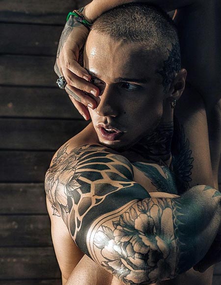 Юрий Хохлов тату 3