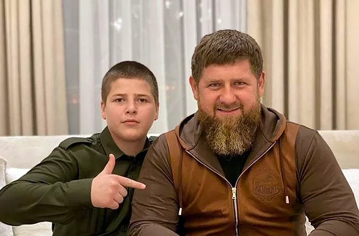 Адам Кадыров и отец Рамзан Кадыров