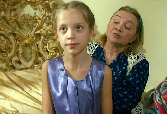 Афина Лукиди в фильме Жемчуга