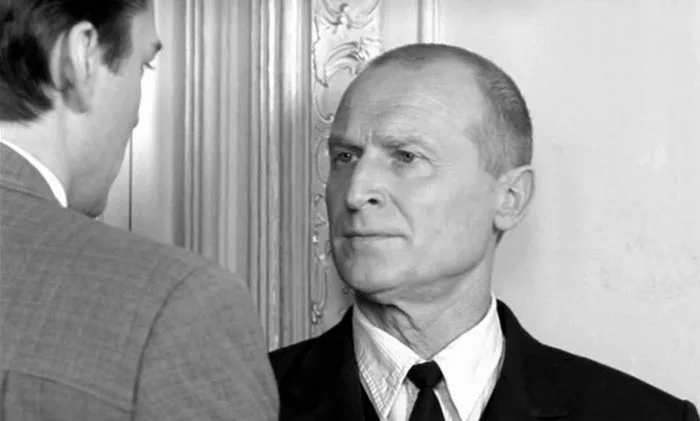 Александр Мезенцев в сериале Исаев