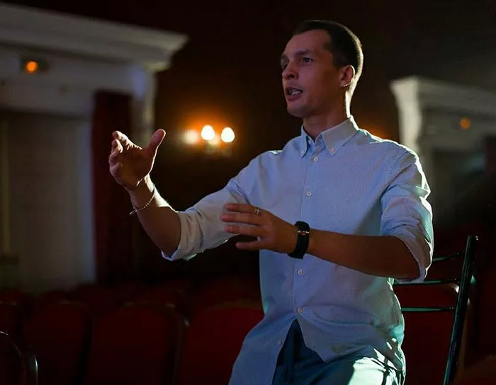 театральный режиссёр Александр Сапрунов