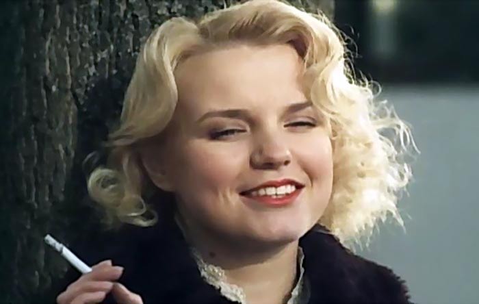 Александра Комиссарова в сериале Охота на гауляйтера