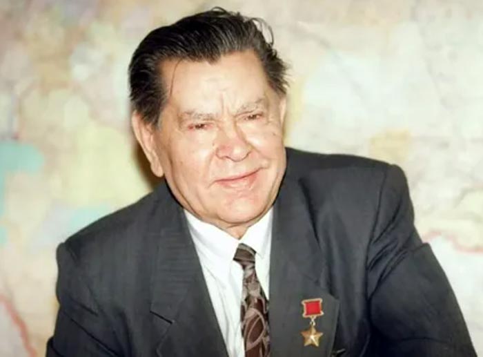 Алексей Маресьев - биография, новости, личная жизнь, фото - stuki-druki.com
