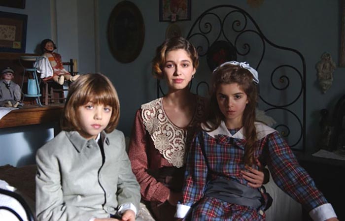 Ана Катерина Морариу в фильме Тайна озера