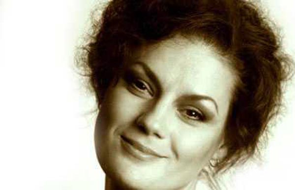 актриса Анастасия Колпикова