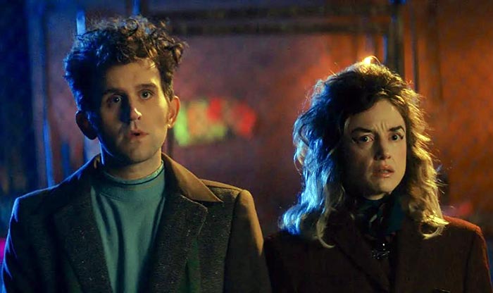 Андреа Райсборо в фильме Пожалуйста детка пожалуйста