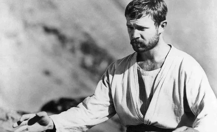 Андрей Ростоцкий в роли Анатолия Харлампиева